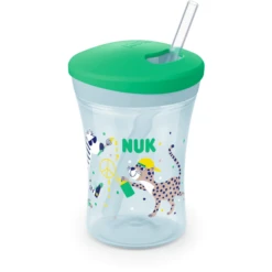 NUK Trinklernbecher Action Cup Weicher Trinkhalm, Auslaufsicher Ab 12 Monaten Grün